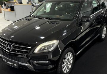Mercedes-Benz ML 350 216.200 km 14.000 &euro; Gelsenkirchen 45891