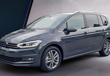VW Touran 1.349 km 44.490 &euro; Dortmund 44339