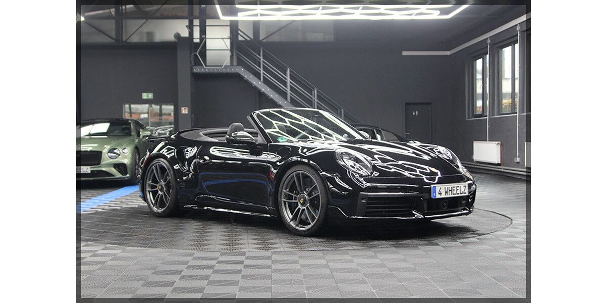Porsche 992 20.000 km 234.999 &euro; Hemer 58675