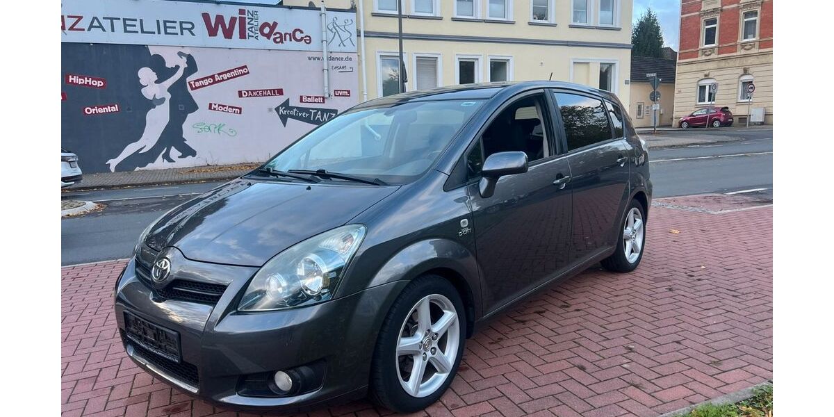 Toyota Corolla Verso 208.000 km 3.390 &euro; Recklinghausen 45657