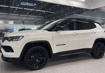Jeep Compass 6.932 km 25.220 &euro; Dortmund 44145