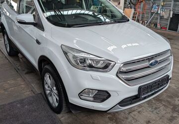Ford Kuga 55.600 km 15.290 &euro; Dortmund 44229