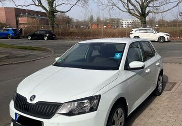 Skoda Fabia 71.140 km 6.399 &euro; Dortmund 44141