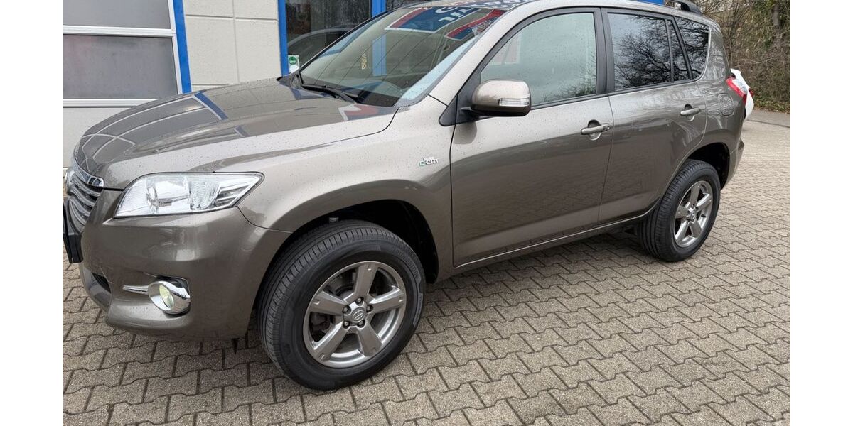 Toyota RAV 4 156.905 km 12.499 &euro; Bochum 44894
