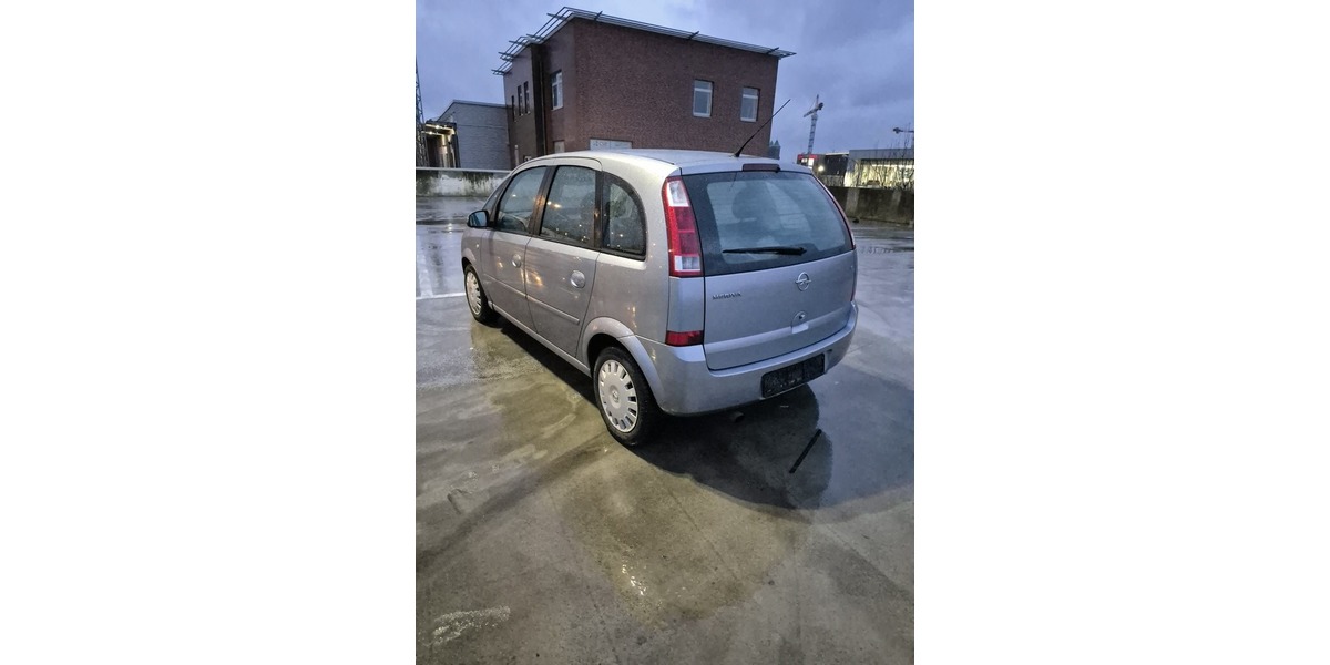 Opel Meriva 202.500 km 900 &euro; Herne 44652