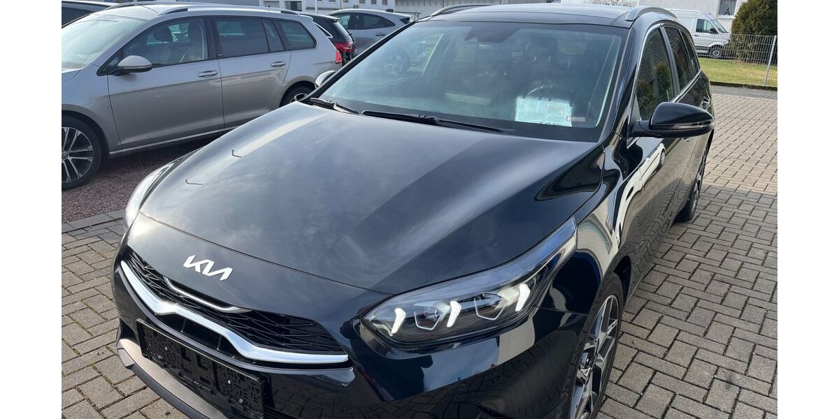 Kia ceed Sportswagon 34.548 km 23.900 &euro; Fröndenberg 58730