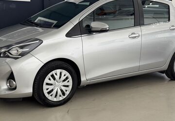 Toyota Yaris 76.000 km 9.900 &euro; Schwerte 58239