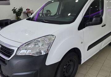 Peugeot Partner 103.000 km 7.900 &euro; Recklinghausen 45661