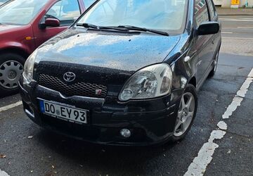 Toyota Yaris 250.711 km 2.950 &euro; Dortmund 44227