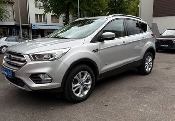 Ford Kuga 71.000 km 15.999 &euro; Marl 45770