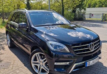 Mercedes-Benz ML 350 118.000 km 26.900 &euro; Gelsenkirchen 45881