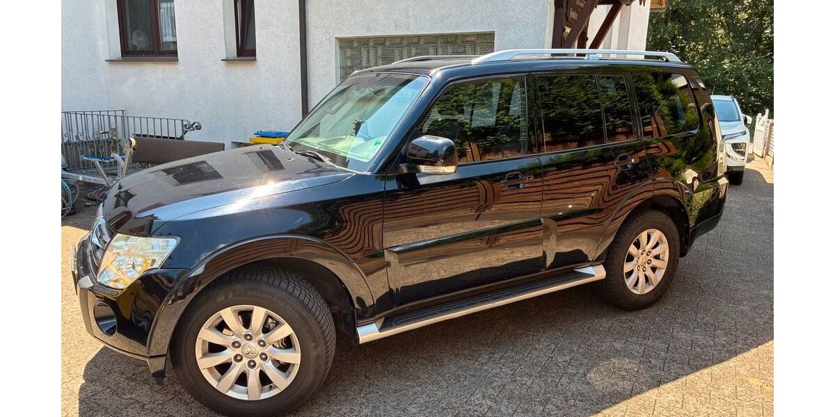 Mitsubishi Pajero 280.000 km 10.500 &euro; Dortmun 44319