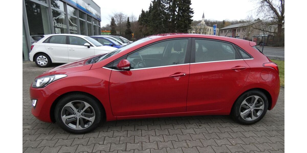 Hyundai i30 112.000 km 8.500 &euro; Bergkamen 59192