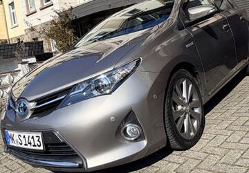 Toyota Auris 63.555 km 11.700 &euro; Altena 58762