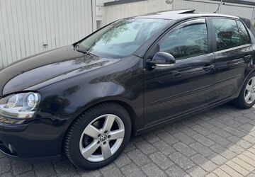 VW Golf 177.771 km 4.550 &euro; Dortmund 44287