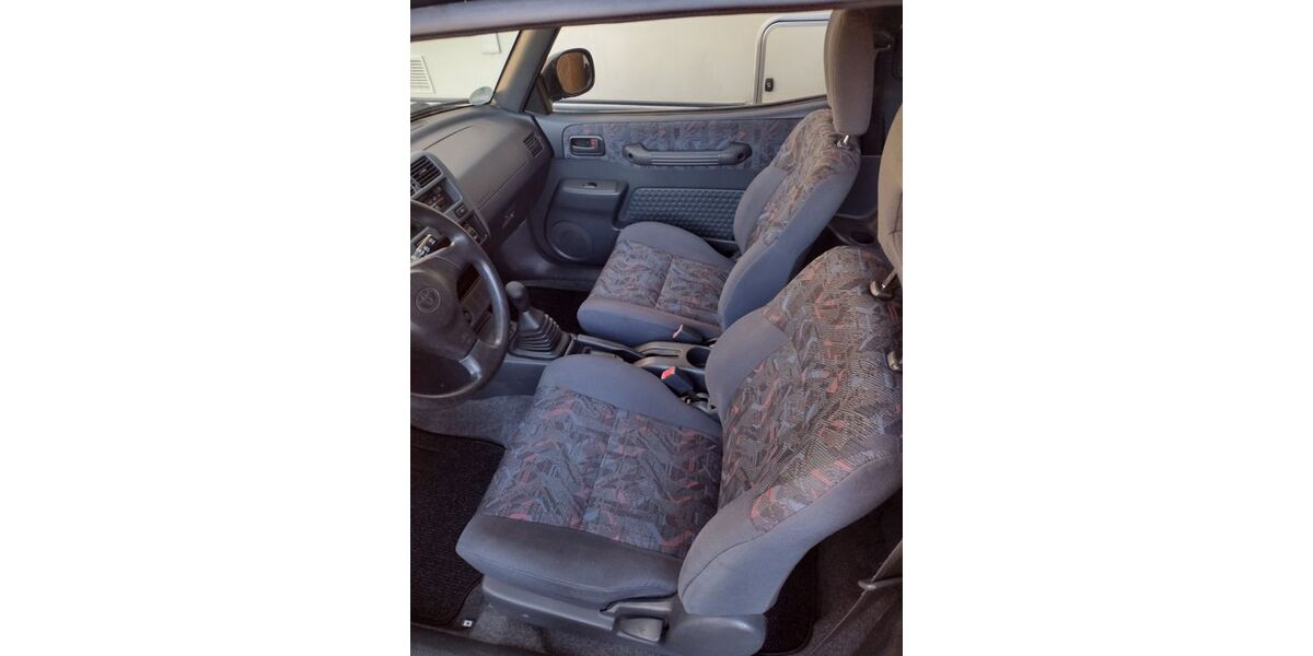 Toyota RAV 4 95.000 km 6.980 &euro; Castrop - Rauxel 44581