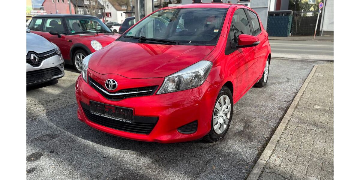 Toyota Yaris 192.004 km 4.999 &euro; Dortmund 44143