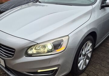 Volvo V60 135.000 km 9.990 &euro; Sprockhövel 45549