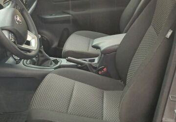 Toyota Hilux 53.500 km 33.000 &euro; Bochum 44892