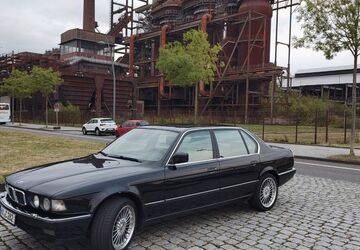 BMW 750 229.000 km 13.000 &euro; Dortmund 44265