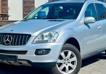 Mercedes-Benz ML 320 330.417 km 4.950 &euro; Gelsenkirchen 45884