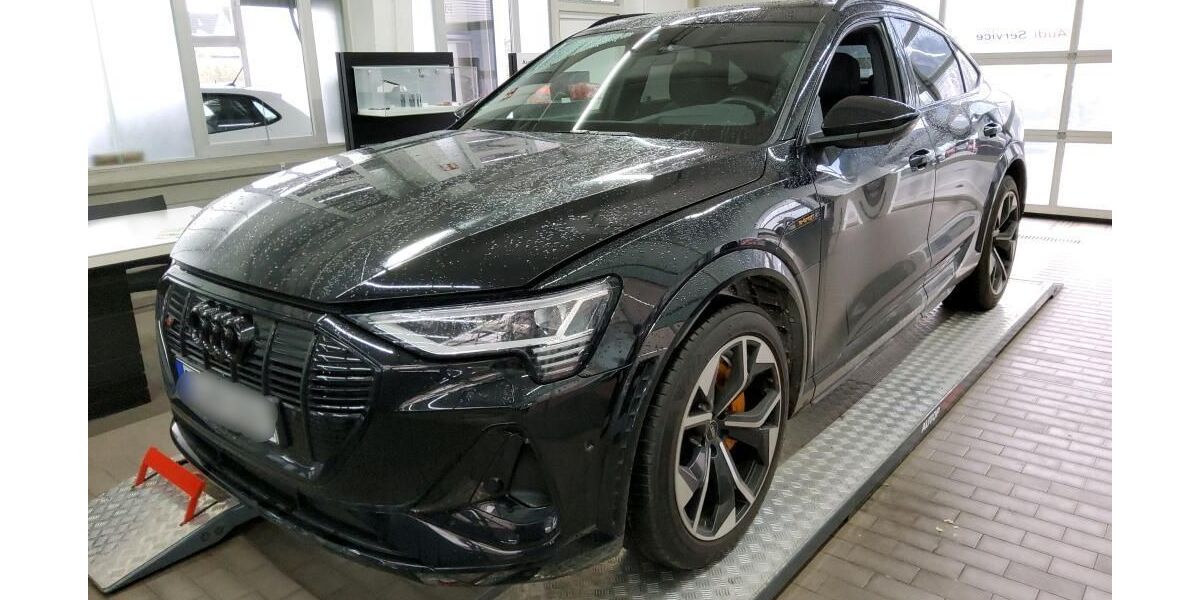 Audi e-tron 46.691 km 41.202 &euro; Hagen 58091