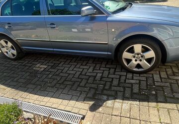Skoda Superb 123.000 km 4.999 &euro; Dortmund 44229